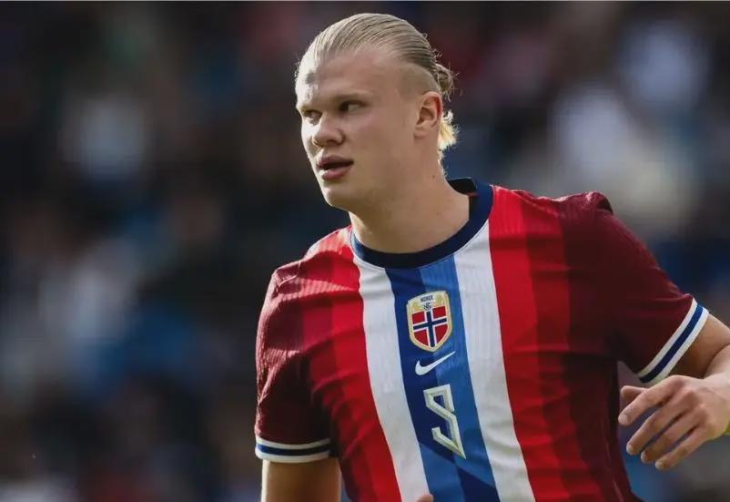 专业VAR团队复盘曼城扳平进球：B席对库尔图瓦犯规遭无视