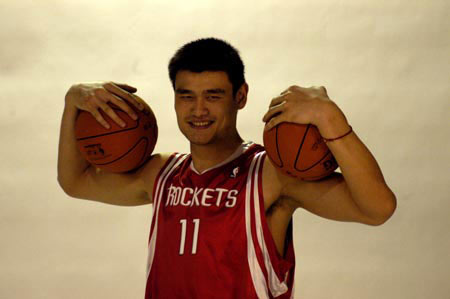 日职半场：古斯塔夫森建功，浦和红钻1-0川崎前锋（半场战报：古斯塔夫森破门，浦和红钻暂1-0领先川崎前锋）