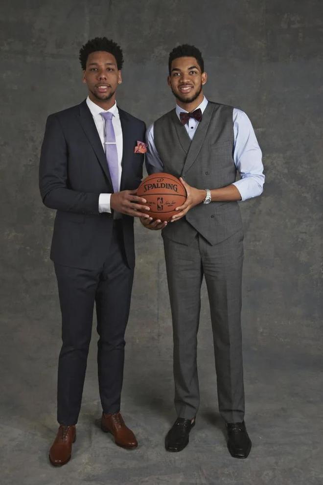 谁给了球迷“训话”的权力？（球迷凭什么拥有“训话”的资格？）