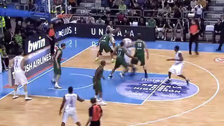 阿根廷电视台报道养老金诈骗案，加斯佩里尼意外成为乌龙主角（阿根廷电视台播报养老金诈骗，加斯佩里尼误成乌龙焦点）